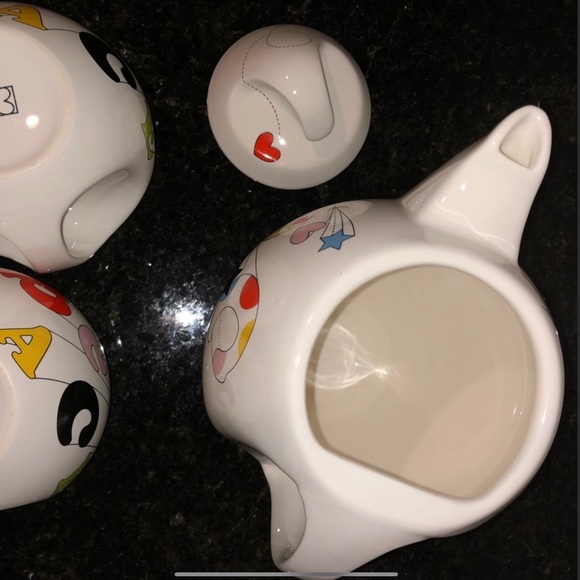 Loveramics Peace Tea Set - Picture 7 of 9